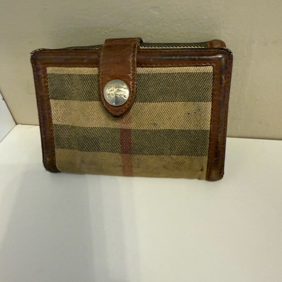 Burberry Brown and Tan Striped Womens Wallet - Picture 1 of 3
